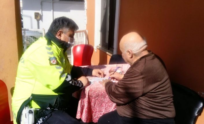 (Özel) Polis ’evde kal’ dedi, 2 ay önce bağlanan aracını evine getirdi