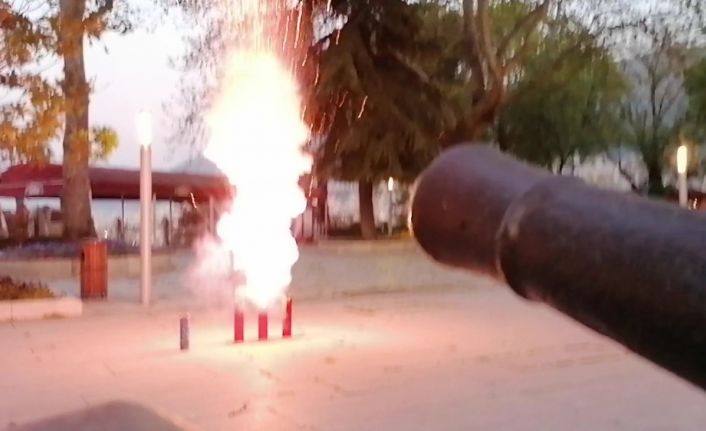 (Özel) Ramazan topunun yerini ses bombası aldı...Bursa’da iftar saati ses bombası böyle patlatıldı