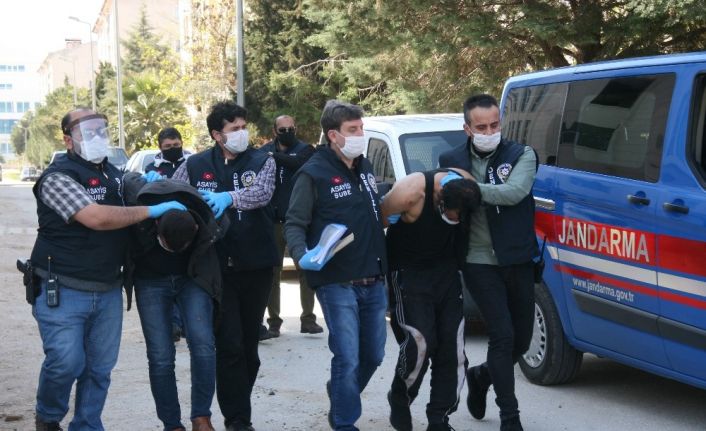 Polis Haftası’nda 2 polisi darp eden şahıslar adliyeye sevk edildi