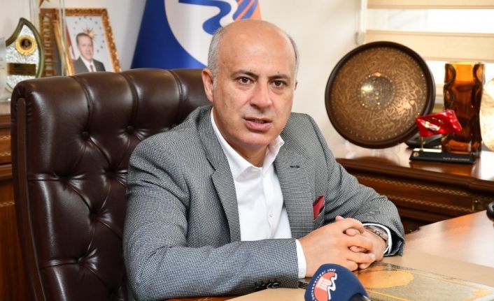 Rektör Çamsarı: “Onları zor durumda bırakmamak için elimizden geleni yapıyoruz”