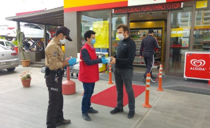 Sağlık Bakanlığınca gönderilen 542 bin maskenin 158 bini işletmelere dağıtılmaya başlandı