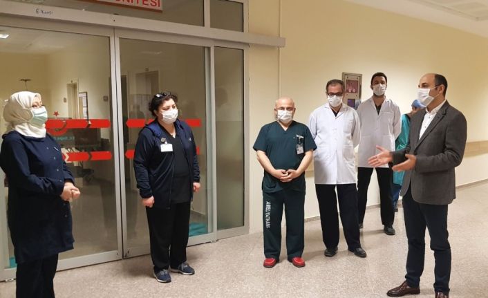 Sağlık Müdürü Oruç: "Sağlık çalışanları kahramanca bir hizmet sunmaya devam ediyor"