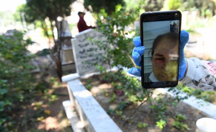 Seyahat kısıtlamasına takılınca annesini ölüm yıl dönümünde görüntülü aramayla andı