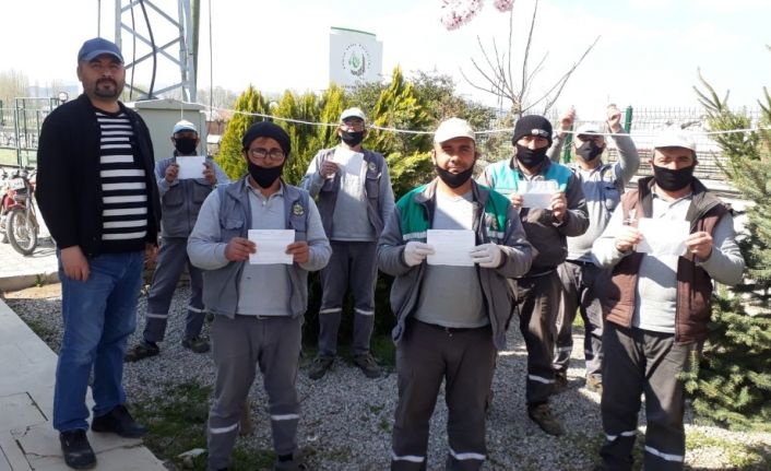 Şuhut’ta Orman Fidanlığı çalışanlarından ‘Biz Bize Yeteriz Türkiye’m’ kampanyasına destek