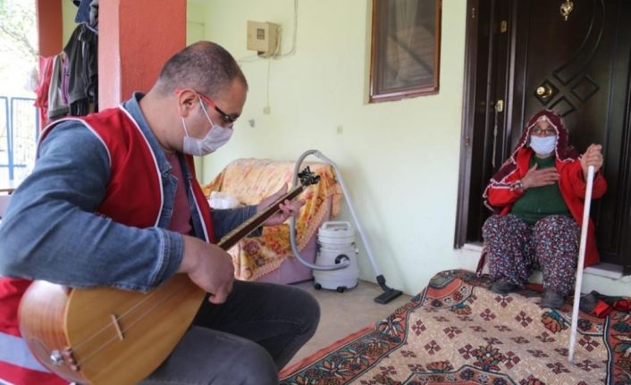 Tunceli’de 65 yaş üstüne, sazlı sözlü Vefa