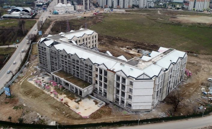 Türkiye’nin en büyük yaşlı, engelli ve alzheimer merkezi gün sayıyor