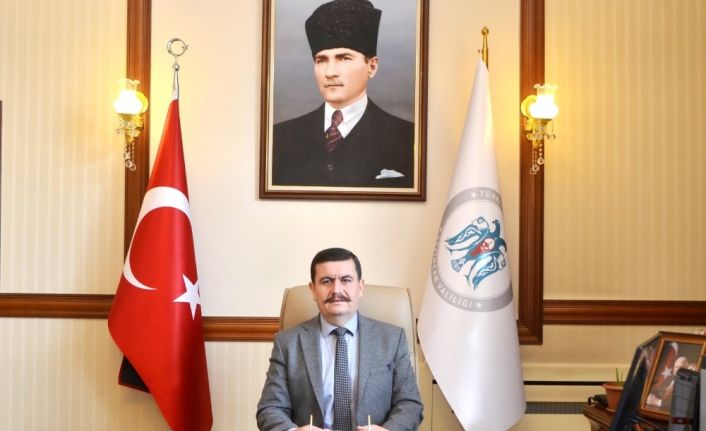Vali Arslantaş: “Rahmet, bereket ve mağfiret iklimi olan on bir ayın sultanı Ramazan-ı Şerif’e ulaşmanın huzur ve mutluluğunu yaşamaktayız”