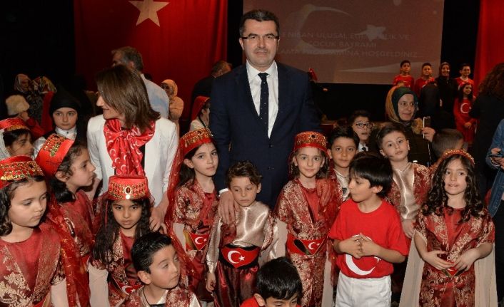 Vali Memiş’ten 23 Nisan Ulusal Egemenlik ve Çocuk Bayramı kutlama mesajı