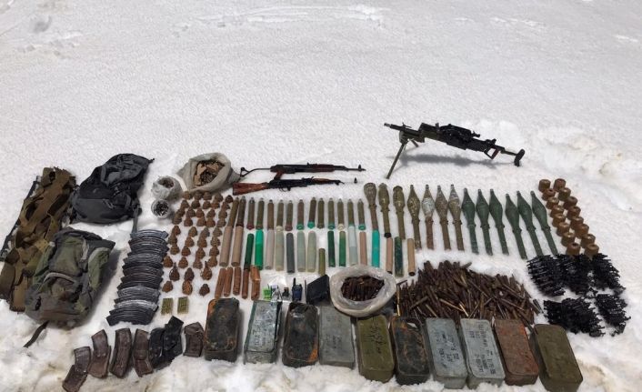 Van’da terör örgütüne ait silah ve mühimmat ele geçirildi
