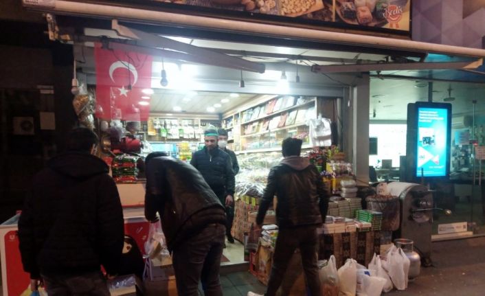 Zonguldak halkı Ramazan ayı ve kısıtlama öncesi marketlere akın etti
