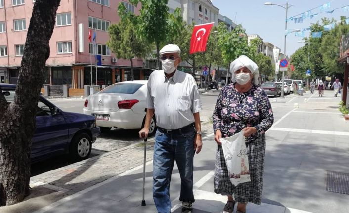 65 yaş üstü ve kronik rahatsızlığı bulunan vatandaşlar ikinci kez sokağa çıktı