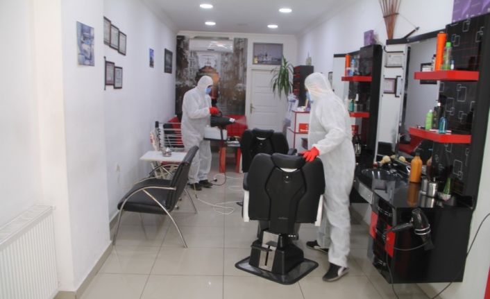 Amasya’da berber, kuaför ve güzellik merkezleri dezenfekte edildi
