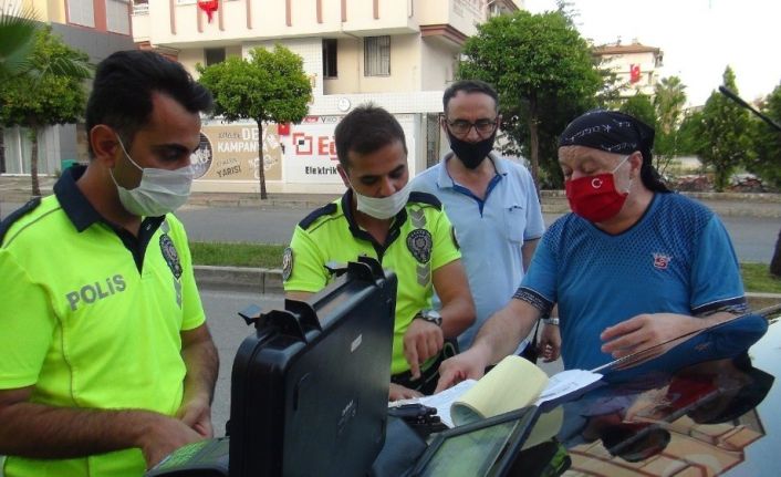 Araçtan havaya ateş edip polisi alarma geçiren 66 yaşındaki şahıs 413 promil alkollü çıktı
