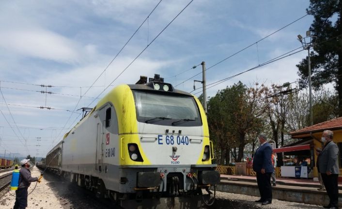 Belediye başkanından sıradışı dezenfekte