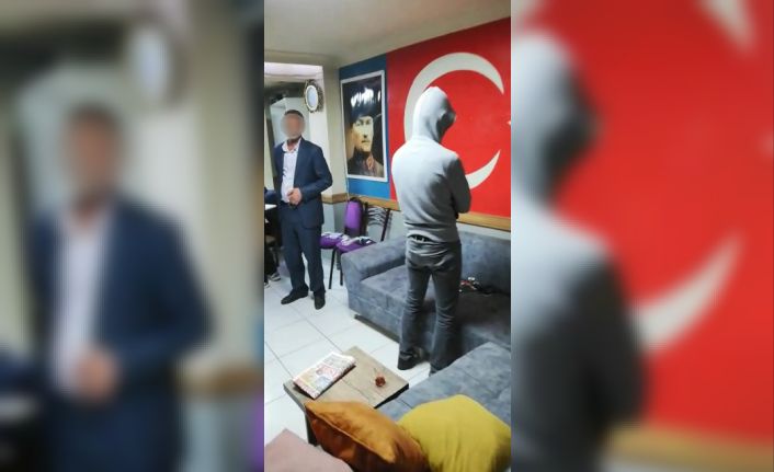 Bursa’da kıraathanede kumar oynayan 13 kişiye suçüstü