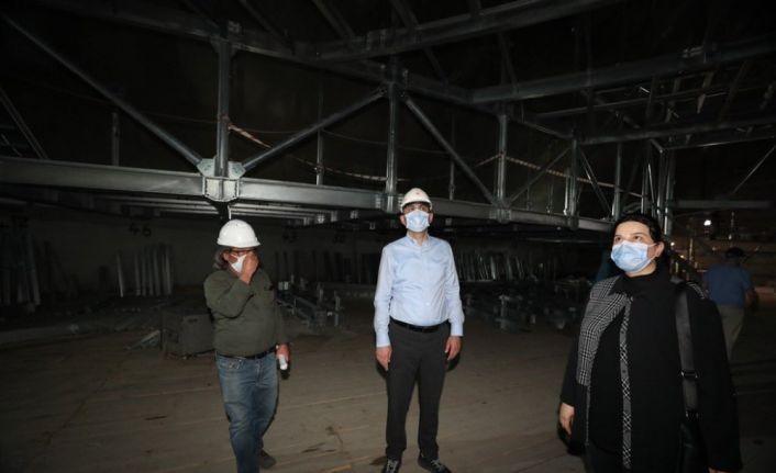 Çevre ve Şehircilik Bakanı Kurum: “Cumhurbaşkanlığı Senfoni Orkestrası binamızdaki çalışmaları inceledik”