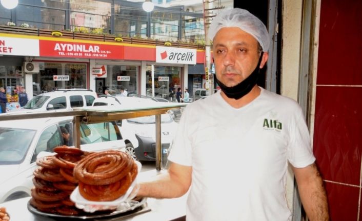 Cizreli esnaf ‘Biz bize yeteriz’ dedi, bir günlük gelirini kampanyaya bağışladı