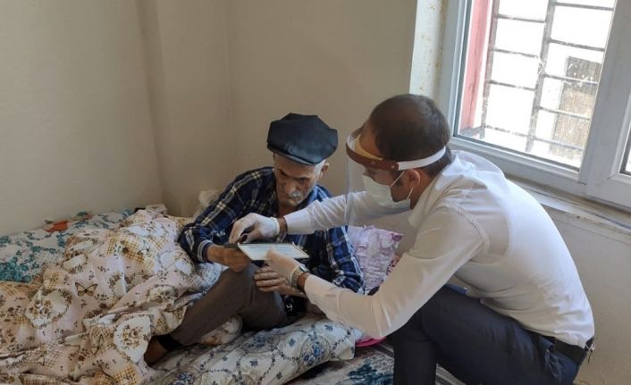 Dicle Elektrik 65 yaş üstü müşterilerine evde hizmet veriyor