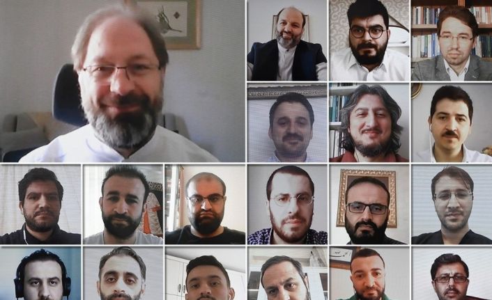 Diyanet İşleri Başkanı Erbaş: "Gençlerimiz, milletimize ve insanlığa hizmet etme idealine sahip olmalıdır”