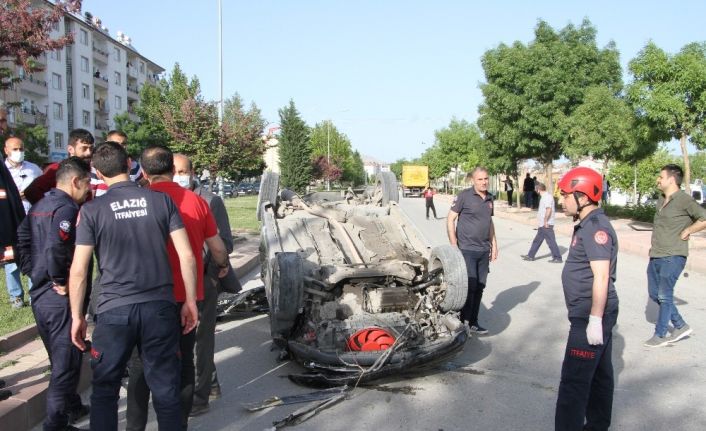 Elazığ’da iki ayrı trafik kazası: 4 yaralı