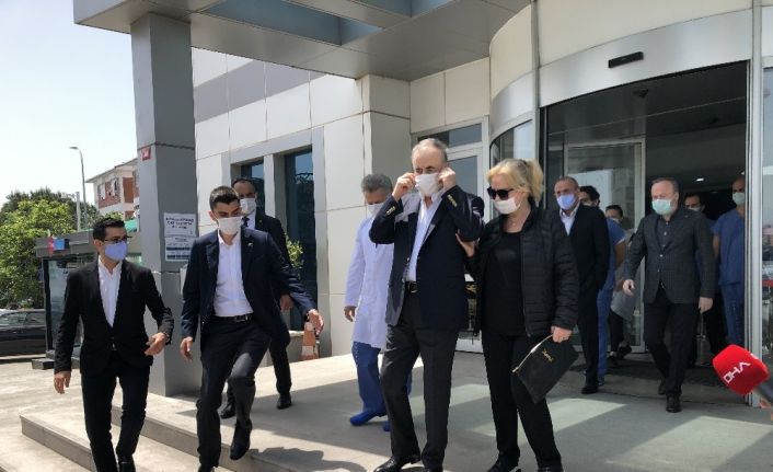 Galatasaray: "Başkanımız Mustafa Cengiz bu sabah ameliyata alınmış olup, operasyon halen devam etmektedir"