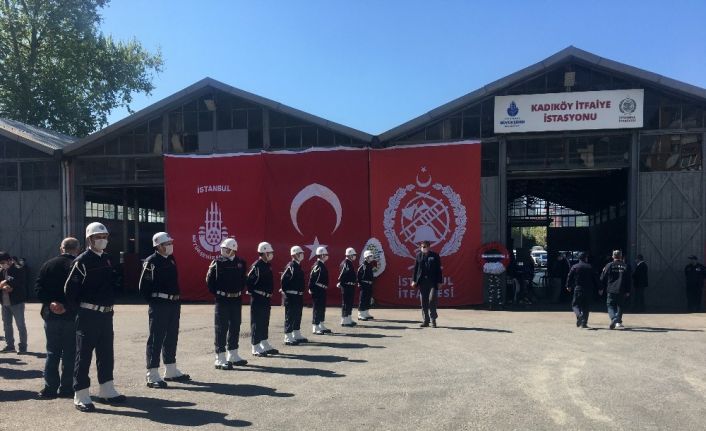 Kadıköy’deki feci kazada hayatını kaybeden itfaiye erleri için cenaze töreni düzenlendi
