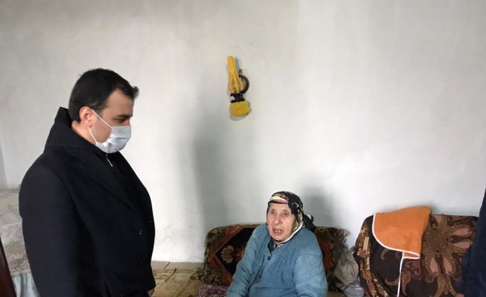 Kaymakam Koşal, şehit annesini ve 102 yaşındaki Ümmühan Azer’i ziyaret etti