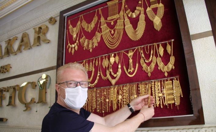 Mardin’de korona virüs hem kuyumcuları hem de evlenecek çiftleri vurdu