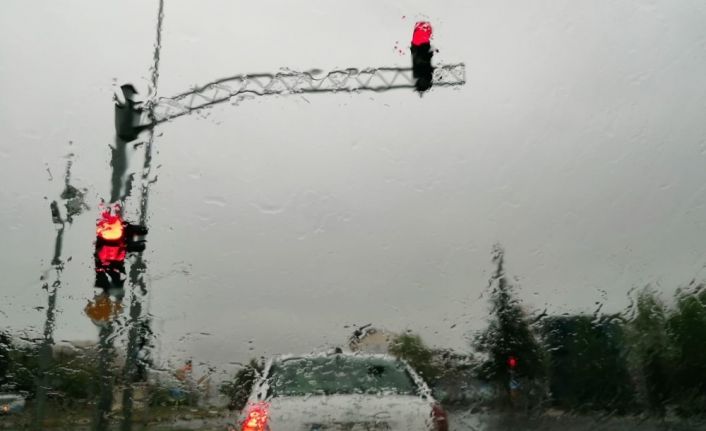 Meteoroloji bayramda 5 il için serin ve yağışlı hava uyarısı yaptı