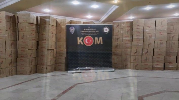 Polisten kaçamadı, 5 milyon 900 makaron ele geçirildi