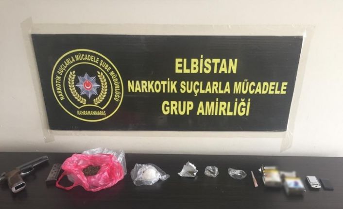 Polisten sokak satıcılarına operasyon: 2 şüpheli tutuklandı