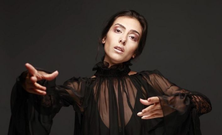 Sanatçı Aslı Sevi: "Dünyanın tek derdi şu an sanat değil, sağlık ve ekonomi"