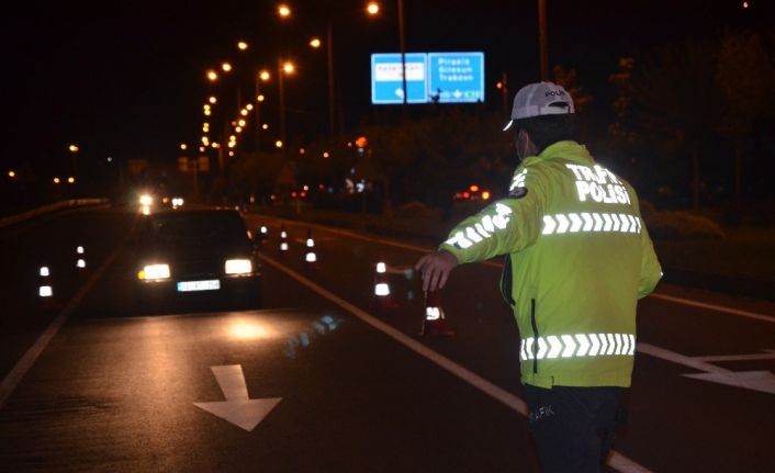 Seyahat kısıtlamasının kalktığı Ordu’da polis ekipleri rutin kontrollerini sürdürüyor