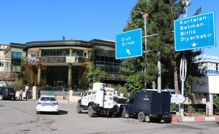 Siirt’te HDP’li 3 belediye başkanı ile bir başkan yardımcısı gözaltına alındı