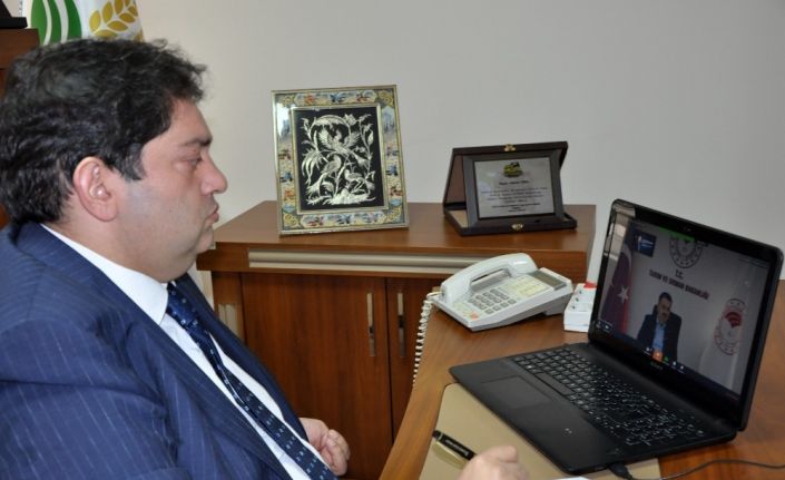 Tarım ve Orman Bakanı Dr. Bekir Pakdemirli “Erzurum Özelinde Sektörel Değerlendirmeler” toplantısına telekonferans ile katıldı