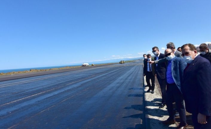 Trabzon Havalimanı’nda pist yenileme çalışmaları devam ediyor