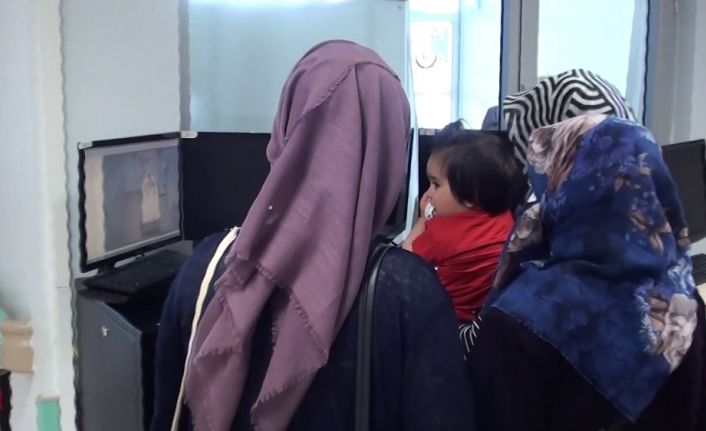 Türkiye’nin iki kez uçak gönderdiği Adisson hastası gencin tedavisi sürüyor