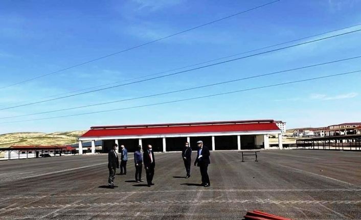 Vali Epcim ile Başkan Pekmezci, yapımı devam eden tarım yerleşkesini inceledi