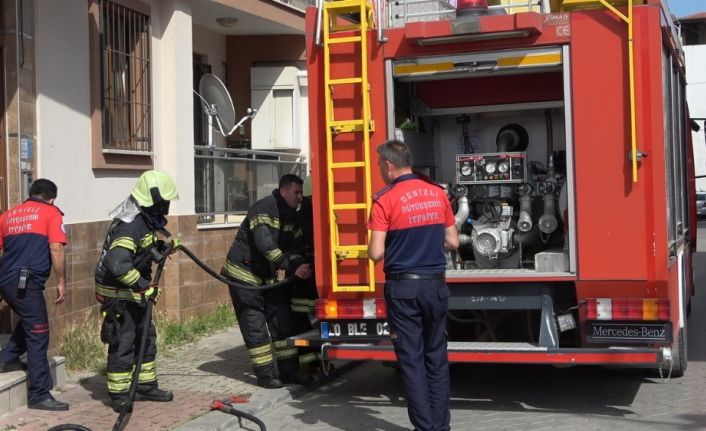 Babasına kızıp 7 bin TL’lik kombiyi parçalayan şahıs bu defa evi yaktı