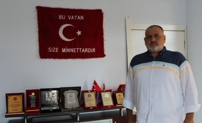 15 Temmuz’da tankların egzozuna tişört tıkayarak durduran Mehmet Şükrü Kıntaş o geceyi anlattı