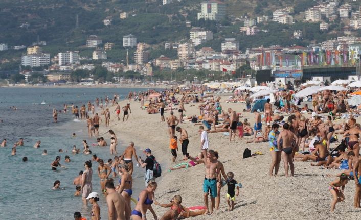 Antalya turizmine bayram dopingi