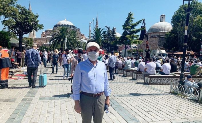 Başkan Çolakbayrakdar, Ayasofya’da kılınan ilk Cuma Namazına katıldı