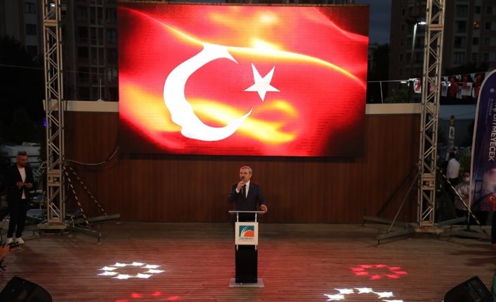 Bayram Şenocak: “Milli iradeyi yok sayanlara karşı her zaman ‘Demokrasi Nöbeti’ndeyiz”