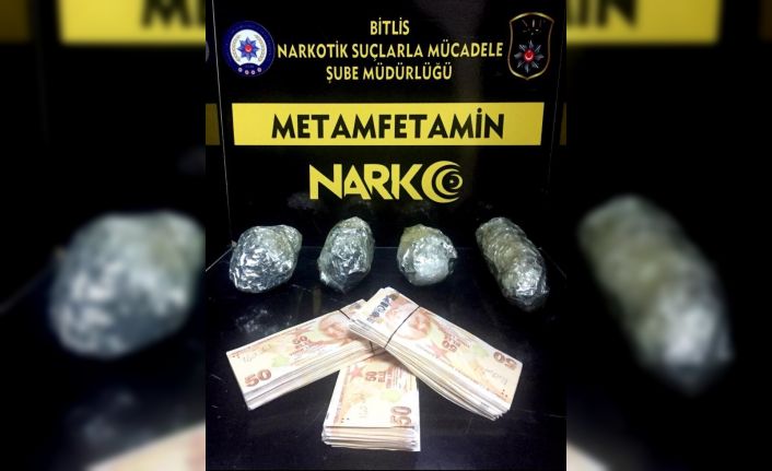 Bitlis’te uyuşturucu ve sahte para ele geçirildi