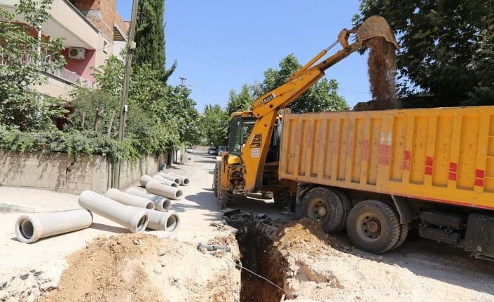 Cumhuriyet Mahallesinde alt yapı çalışması