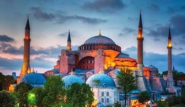 Denizli AK Parti Gençlik Kolları Ayasofya cami için şükür duası etti