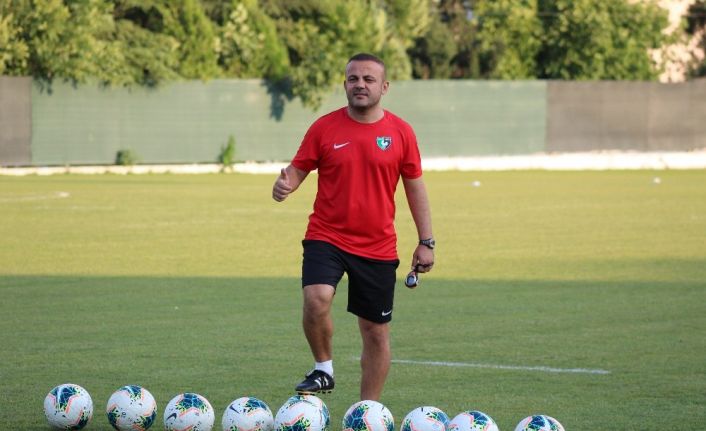 Denizlispor Teknik Direktörü Kartop: "Alanya maçını kazanıp önümüze bakmak istiyorum"