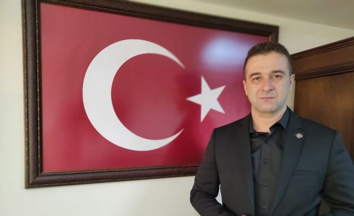 Dolmuş şoförünün, yol vermediği ambulans şoförünü darp ettiği iddiası