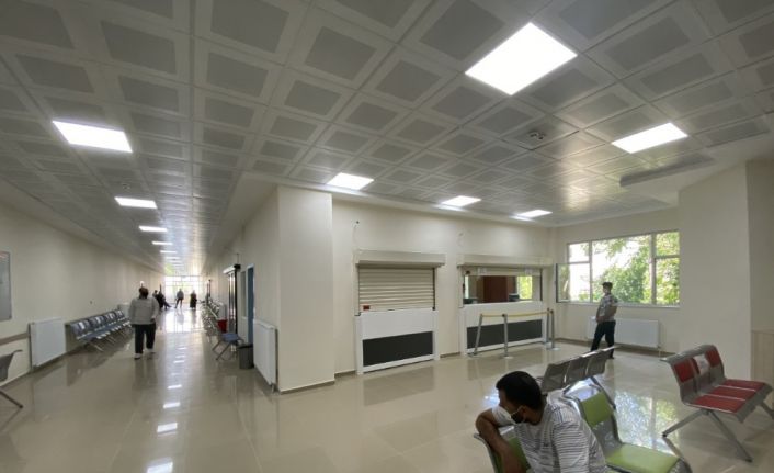 DÜ Diş Hekimliği Fakültesi modern yüzüyle hizmet vermeye devam ediyor