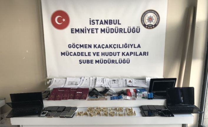 İstanbul merkezli 17 ilde insan kaçakçılığı operasyonu: 96 kişi yakalandı